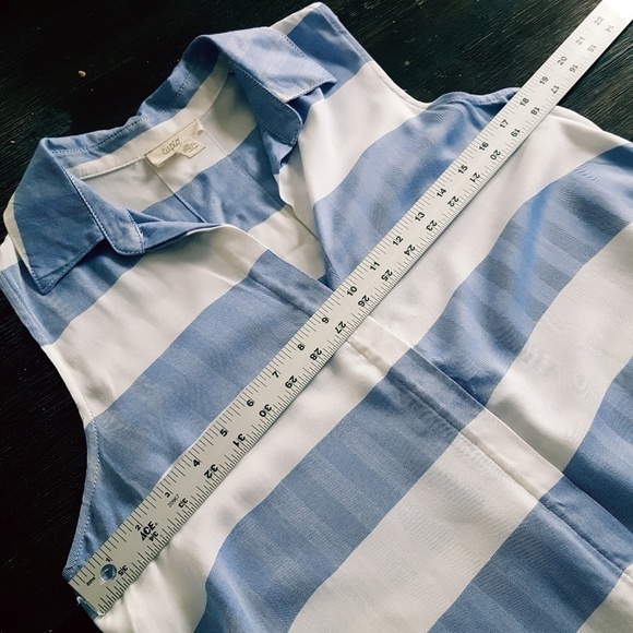 Coastal collar sleeveless top size small - Picture 7 of 8